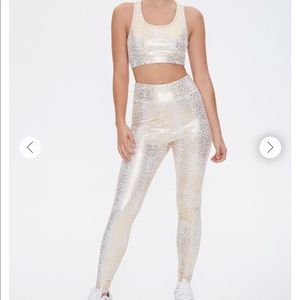 NWT❗️Snake print Active Sport Bra and Leggings Set
